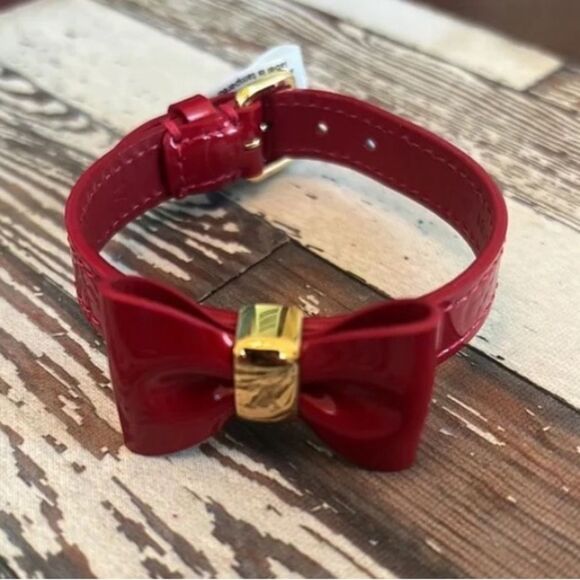 *Louis Vuitton* RARE Red Vernis Favorite 🌺Bow🌺 Leather Bracelet - Picture 4 of 6